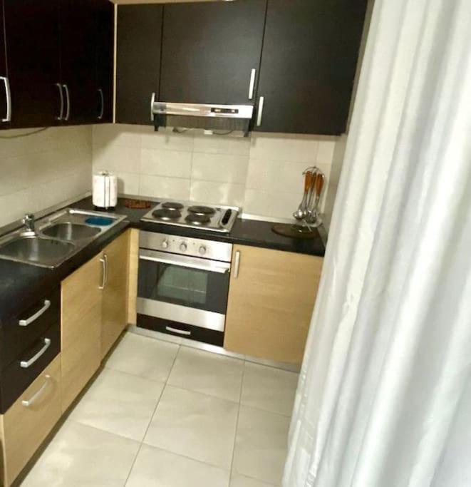 Chlo Apartment 1 Tirane Εξωτερικό φωτογραφία