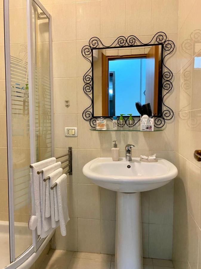 Chlo Apartment 1 Tirane Εξωτερικό φωτογραφία